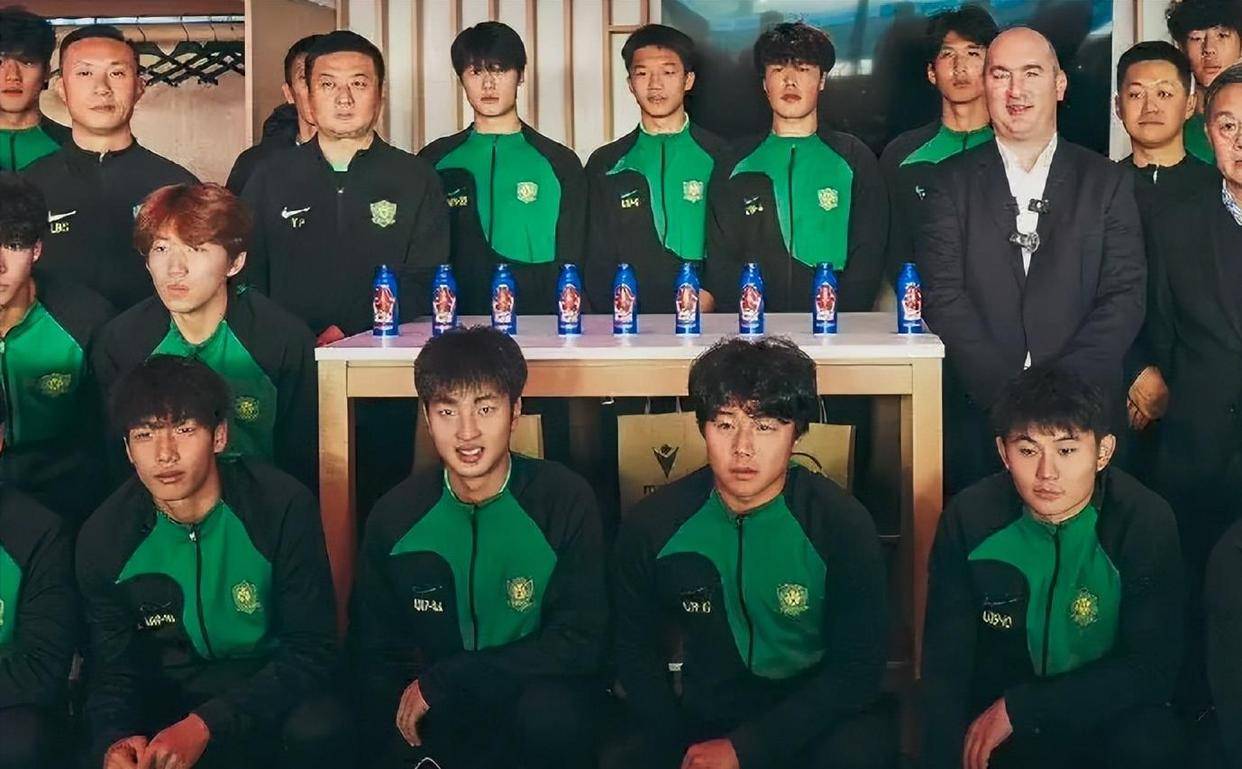 今晨体能课后,北京国安官宣签约备战NBA总决赛,媒体盛赞,更衣室氛围转暖的简单介绍 今晨体能课后,北京国安官宣签约备战NBA总决赛,媒体盛赞,更衣室氛围转暖的简单介绍