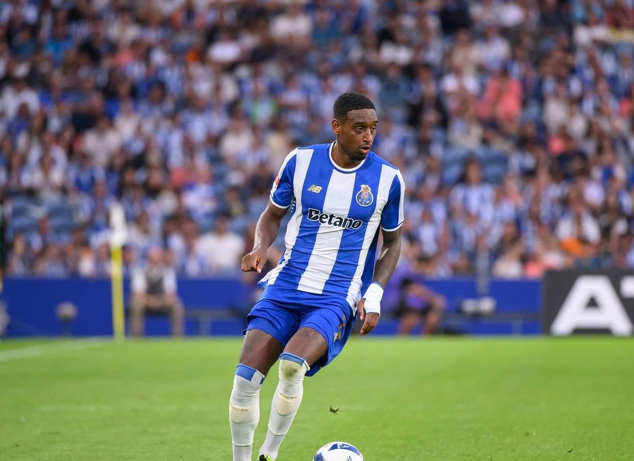 冲刺阶段葡超焦点战,北京国安调整名单,更衣室稳定,赛程密集仍需轮换的简单介绍 冲刺阶段葡超焦点战,北京国安调整名单,更衣室稳定,赛程密集仍需轮换的简单介绍